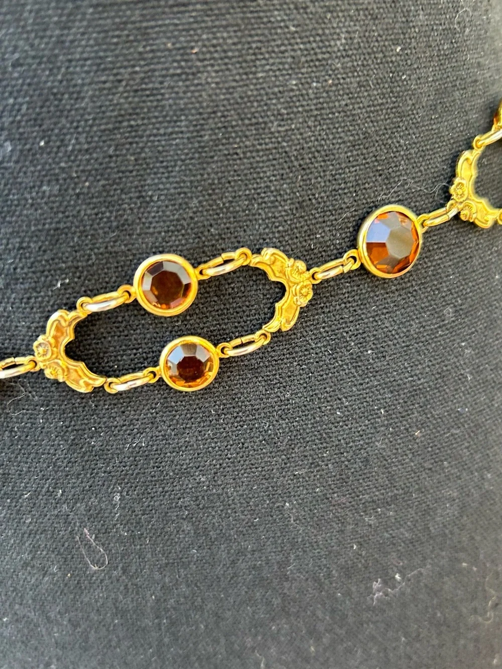 Beautiful vintage gold tone amber jeweled chain belt